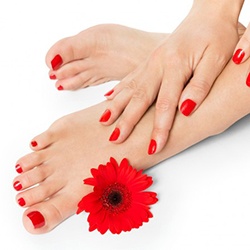 background_1366x768_gelish_manicure_pedicure__copy